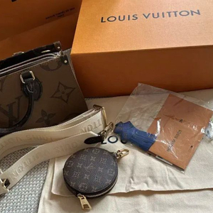 루이비통 이스트웨스트 새상품