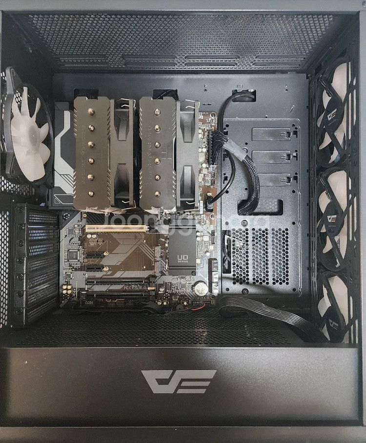 인텔 i7-13700K 게이밍본체 판매합니다--1