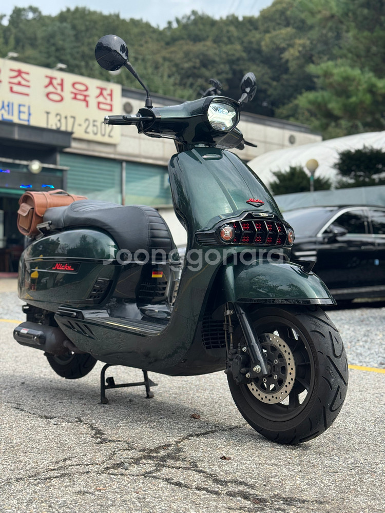 23년식 빅토리아니키125 4000km 판매합니다.--0