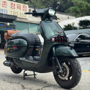 23년식 빅토리아니키125 4000km 판매합니다.