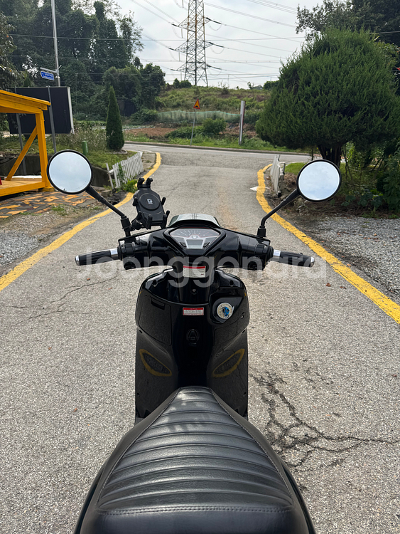 23년식 빅토리아니키125 4000km 판매합니다.--8