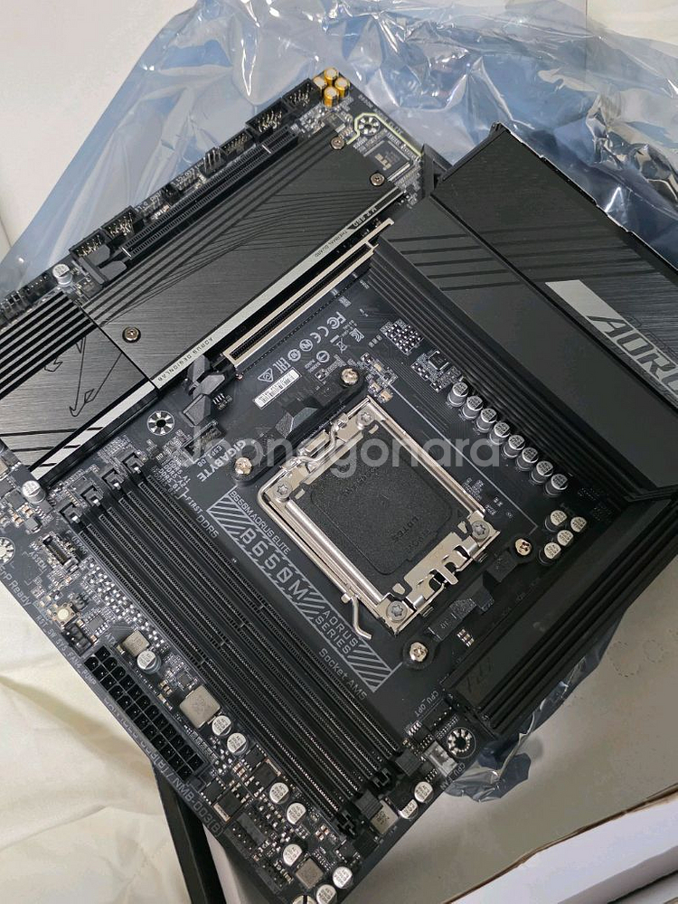 기가바이트 B650M AORUS ELITE--2