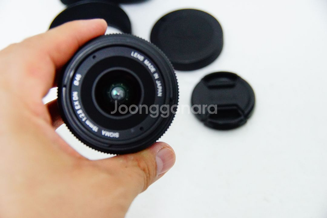 SIGMA 19mm F2.8 EX DN 팝니다.--1