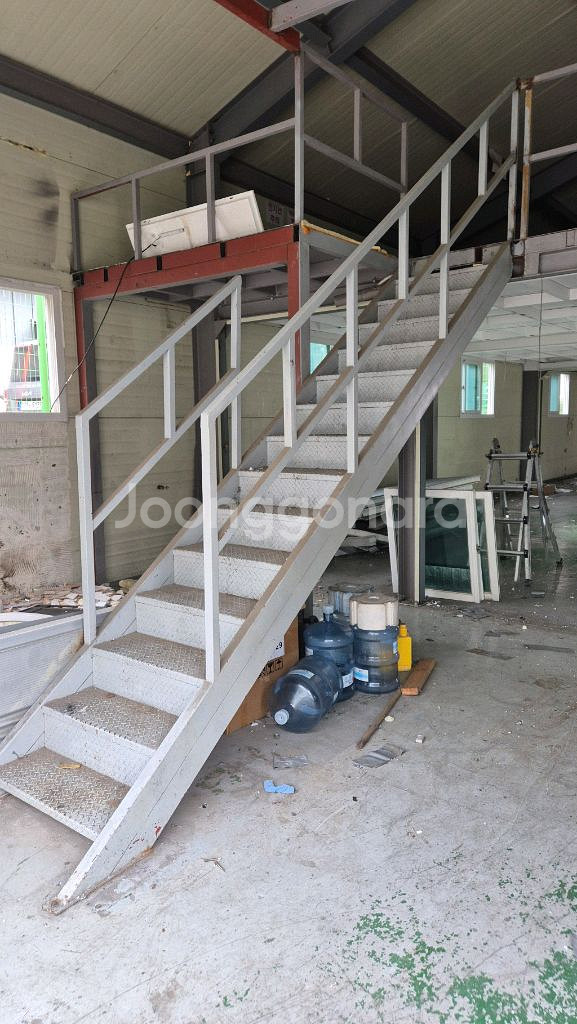 철계단 팝니다--9