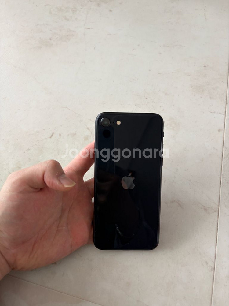 아이폰 SE3 64GB 미드나이트 S급 팝니다 !--1
