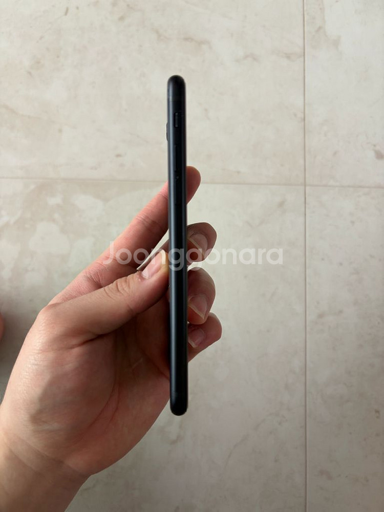 아이폰 SE3 64GB 미드나이트 S급 팝니다 !--4