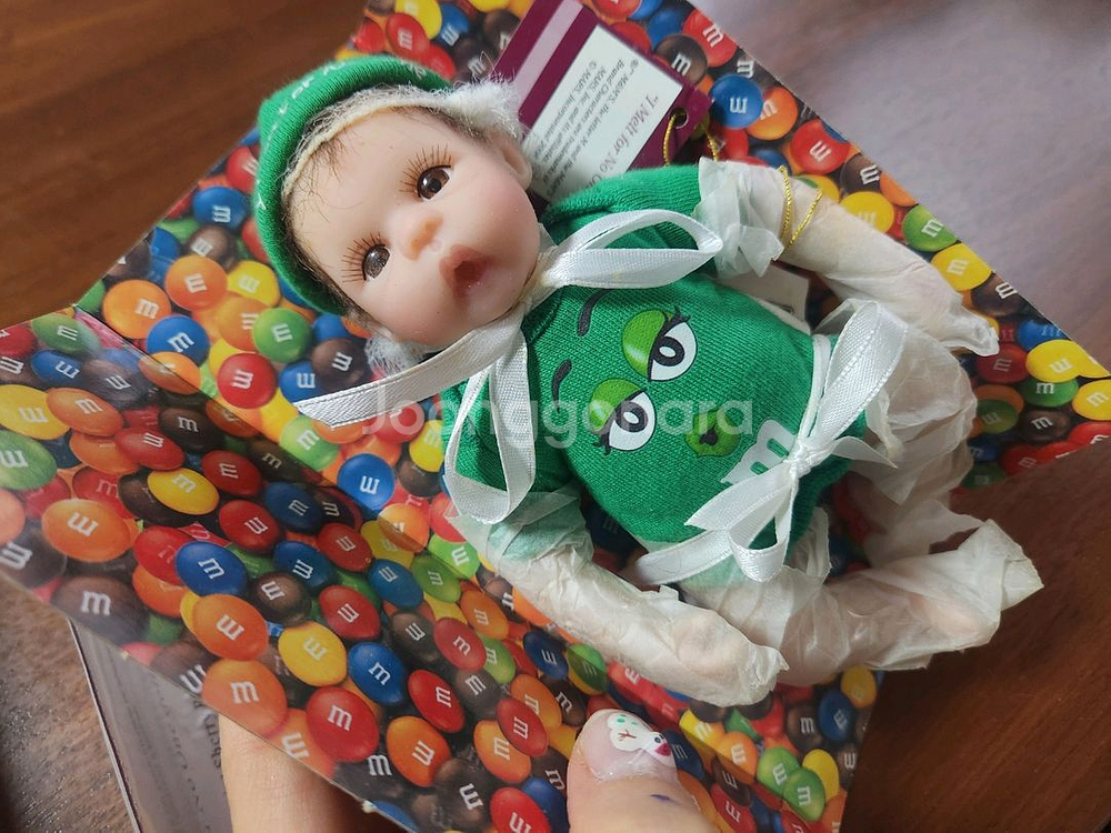 m&m 에쉬튼드레이크 리본돌--1