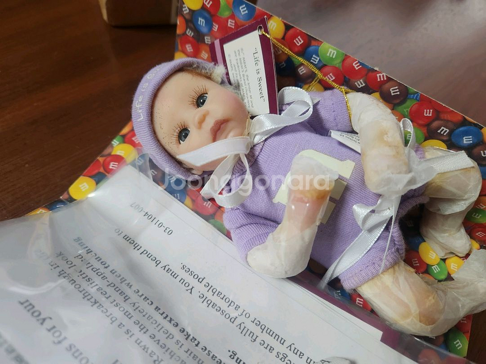 m&m 에쉬튼드레이크 리본돌--2