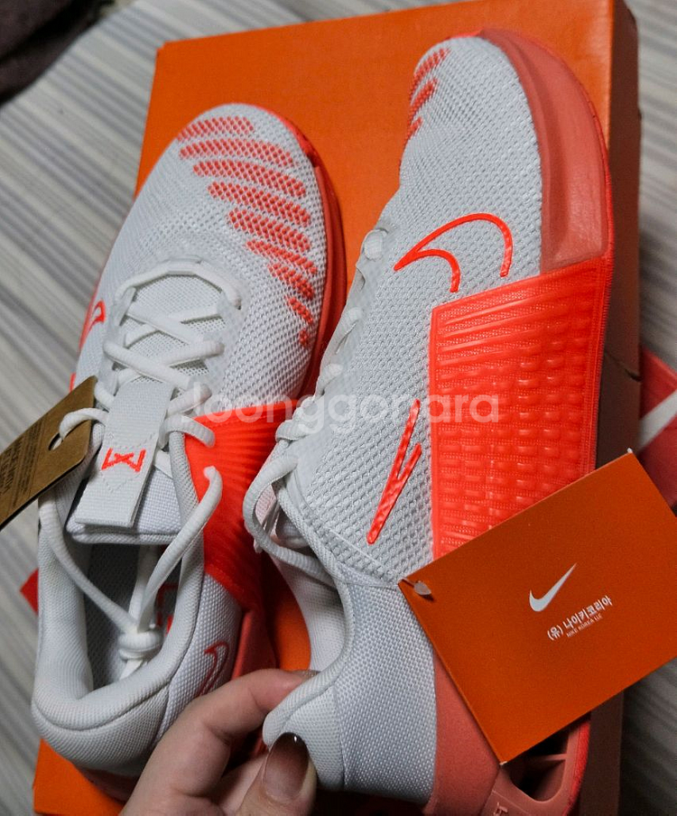 나이키 메트콘9 형광주황 245 운동화--2