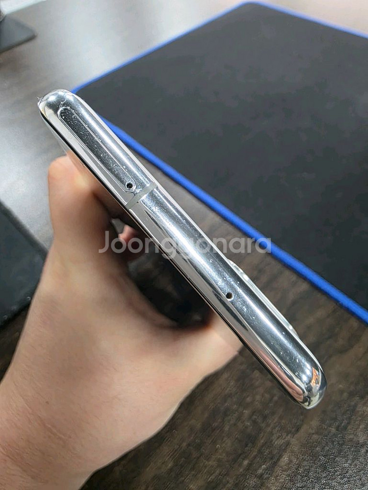 갤럭시S20플러스 256G 무잔상 상태굿 중고폰--3