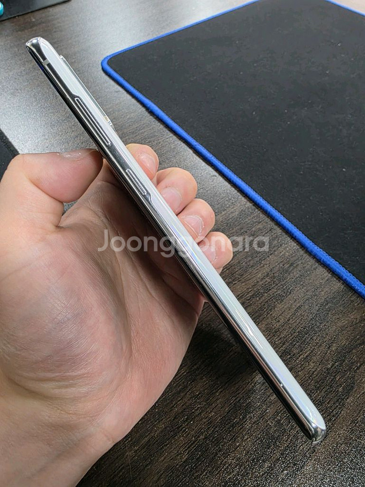 갤럭시S20플러스 256G 무잔상 상태굿 중고폰--2