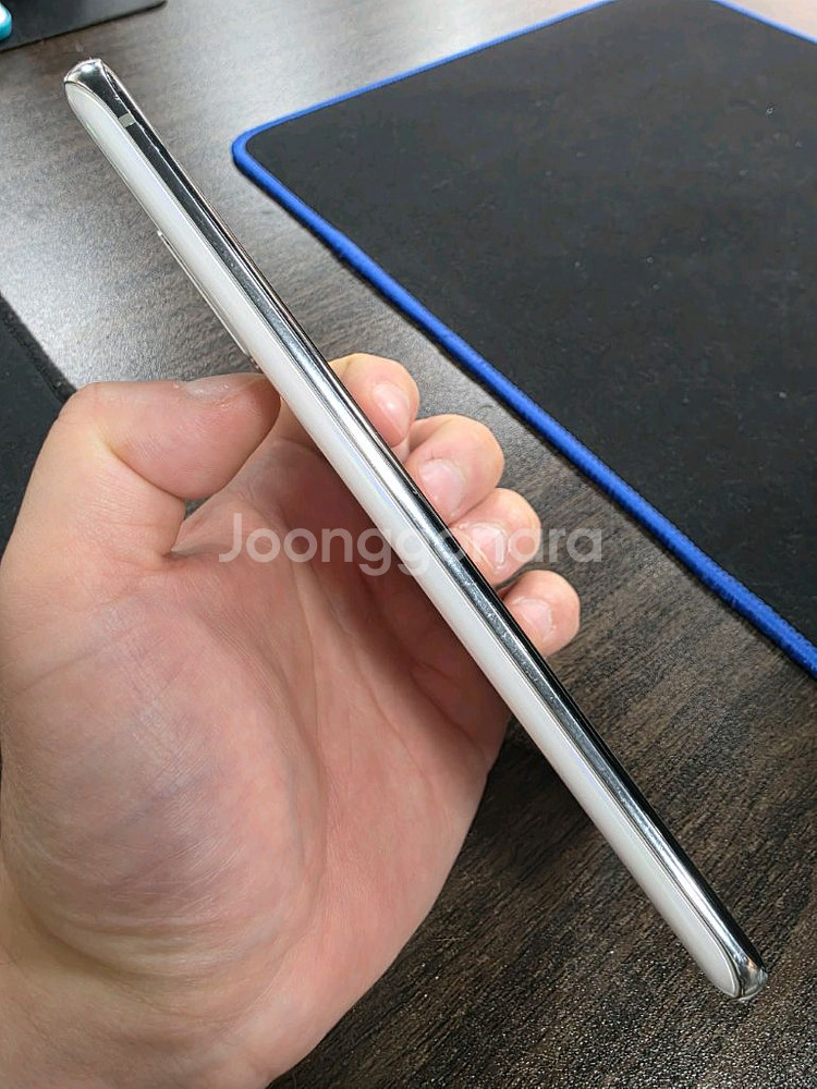 갤럭시S20플러스 256G 무잔상 상태굿 중고폰--1