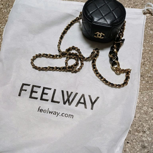 샤넬 램스킨 베니티 원형 크로스백