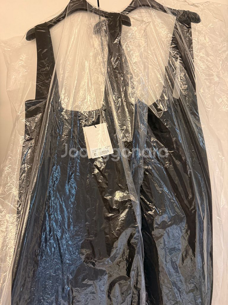 한섬 오브제 백 슬릿 오버롤 드레스--1