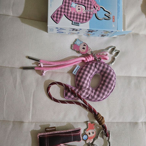 라부부 알파벳 q n 2개