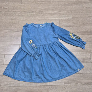 여아 데님 자수 원피스
