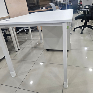 [신품]사무용책상 화이트 강남전시장 사무용가구