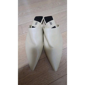 zara 자라 스틸레토 뮬 슬리퍼 -베이지, 38사이즈