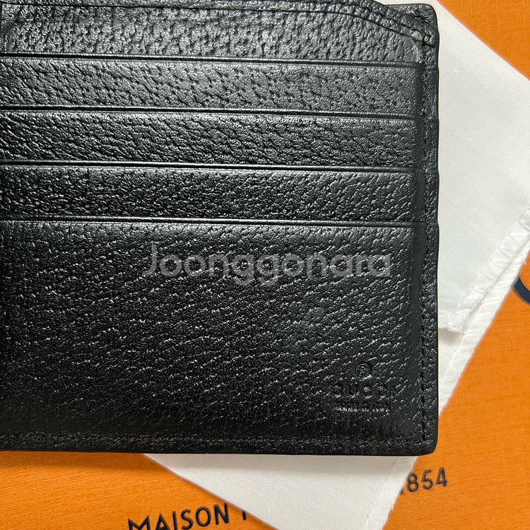 구찌 GG 애니멀리에 벌 레더 반지갑 정품 (풀박스)--3