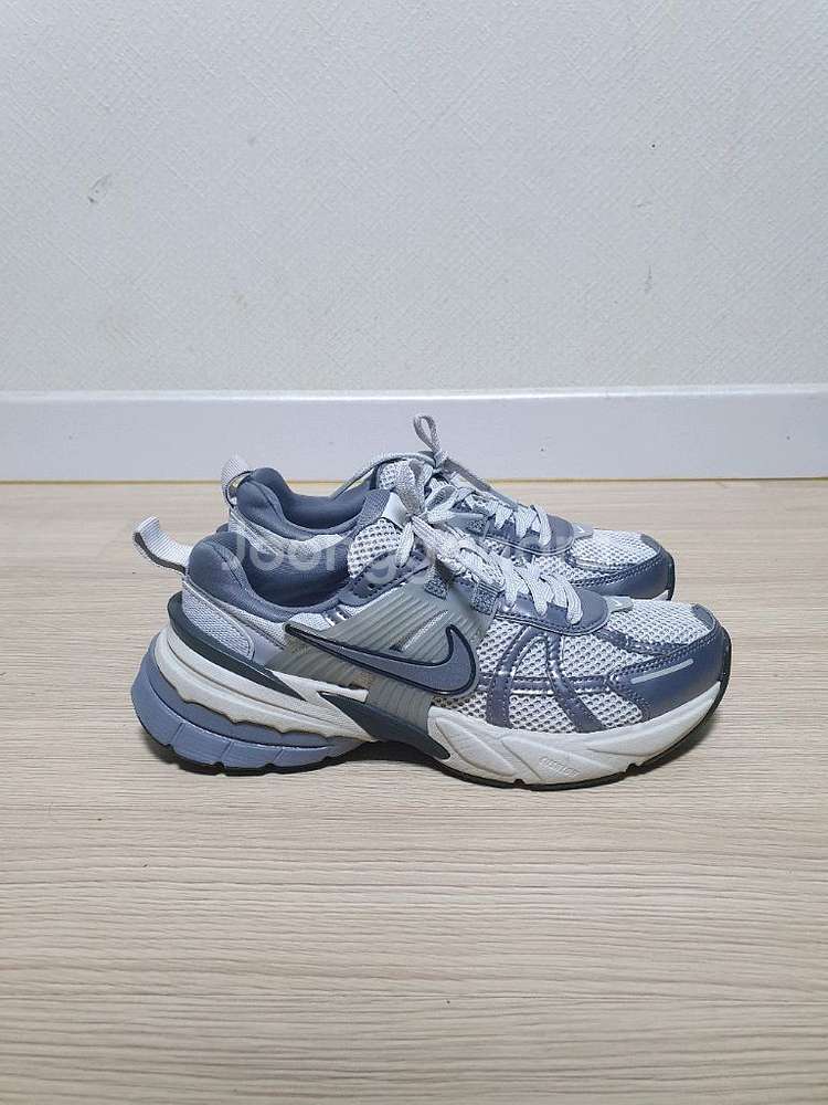 나이키 v2k런 운동화 240--0