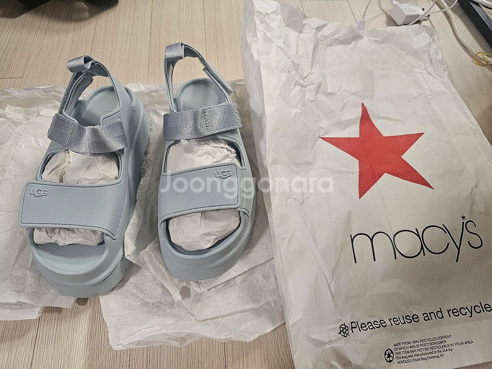UGG 골든글로우 여성 샌들 7사이즈 240mm--1