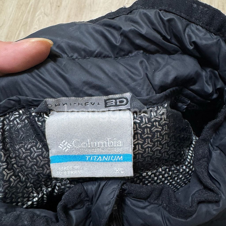컬럼비아 남성 티타늄 구스다운 경량패딩 XL/105--5