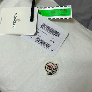 (새상품/정품) 몽클레어 클러치 미디움 화이트