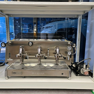 페마 e61 레전드 3그룹 커피머신 판매합니다.