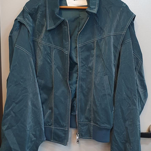 오운 바이퍼 레더 자켓 점퍼입니다. 남녀 공용