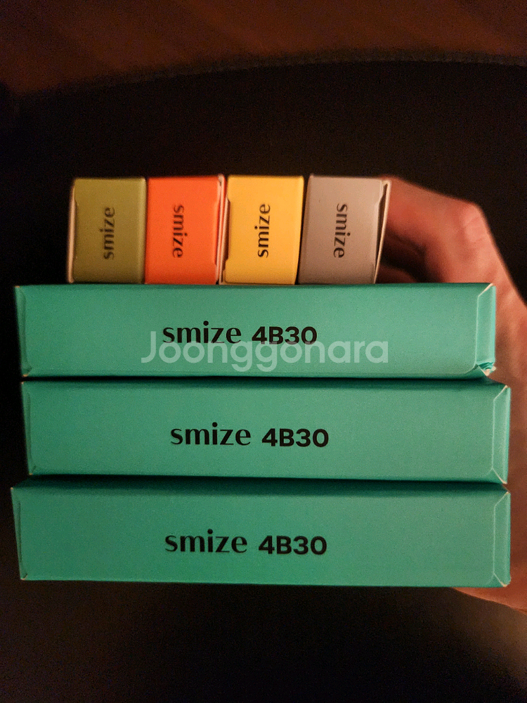 스마이즈 칫솔 3.0 세트 B 4박스 판매합니다.--0