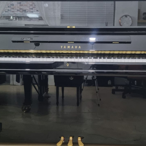 야마하업라이트피아노 U1 이미지