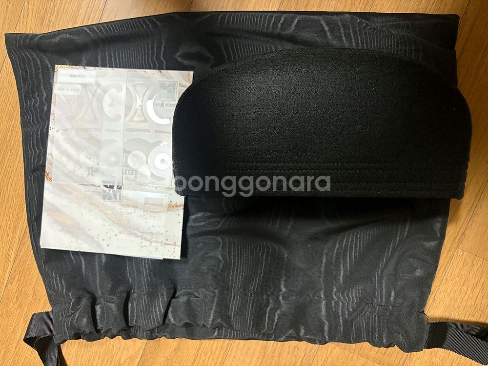 셀린느 미디엄 트리옹프 아바백 블랙 팔아요--5