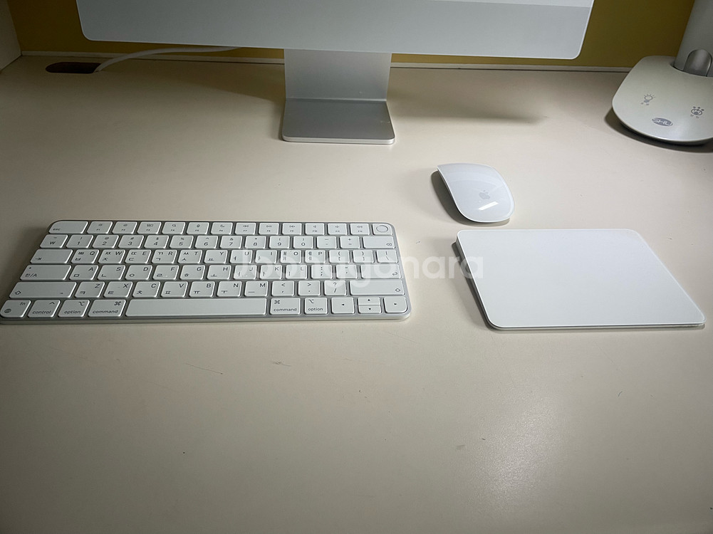 아이맥 24 M1 CTO / 8CORE / 16GB /--1