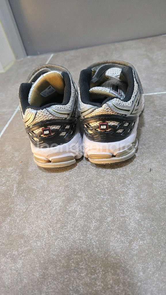 뉴발 키즈 운동화--2