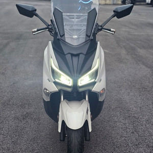 조이맥스300 z+/24년식/13@@@KM/340만원/