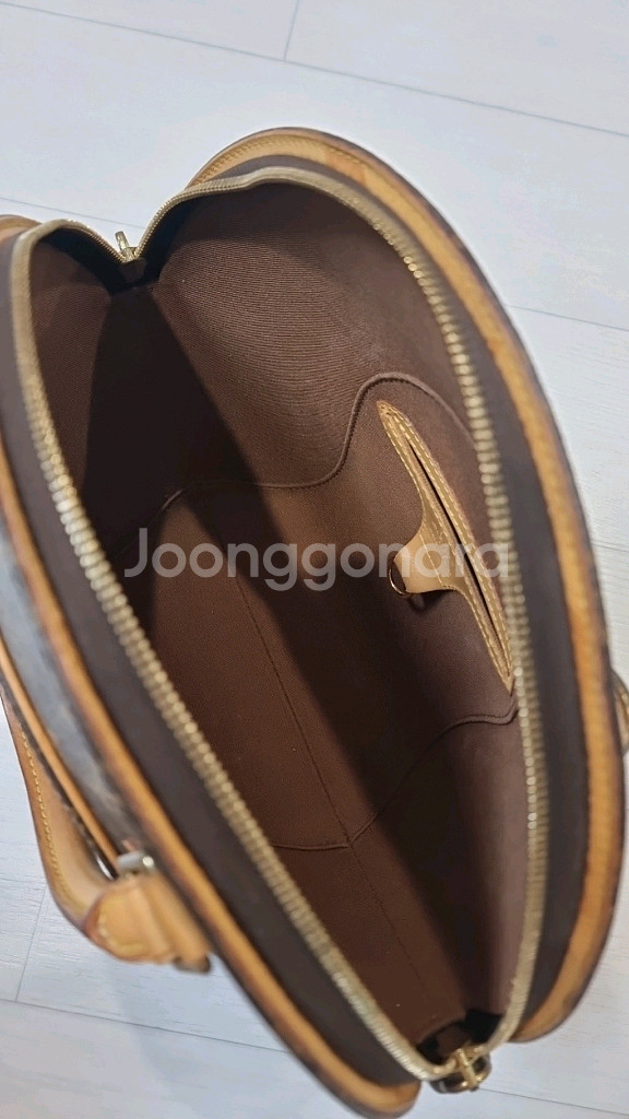 루이비통 몽테뉴 가방 정품입니다.--9