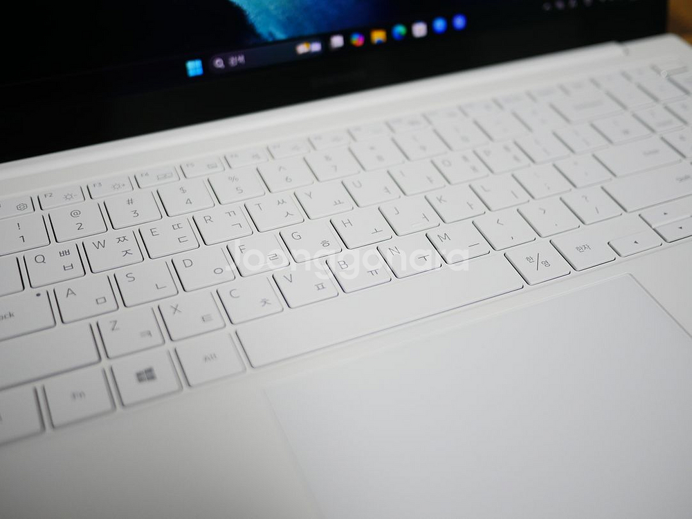 삼성 갤럭시북 프로 NT950XDB i5-1135G7--3