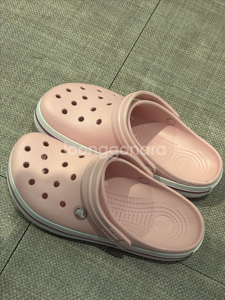 크록스 여성용 크록밴드 펄핑크 250--1