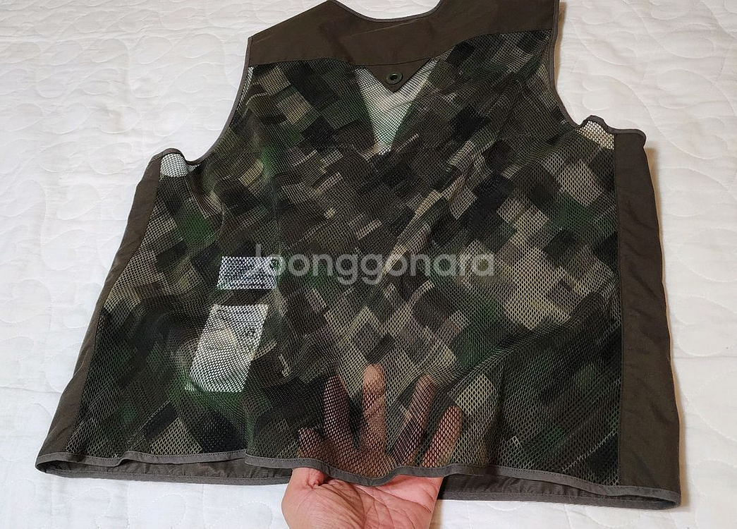 화이트 마운티니어링 베스트 팝니다 / 사이즈 100--5