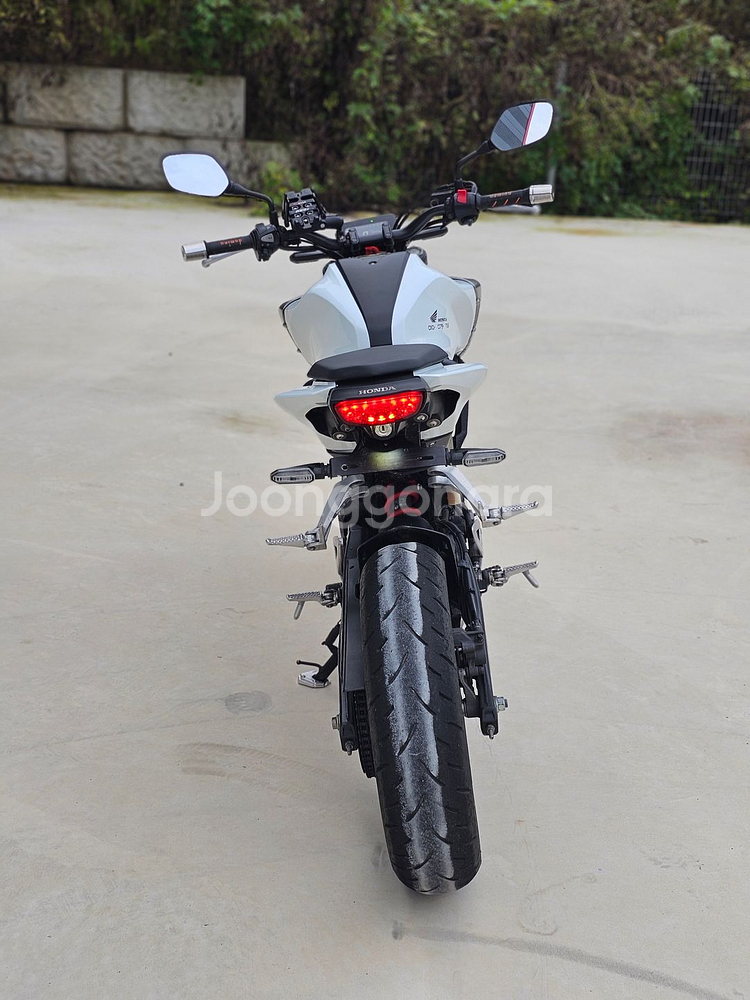 혼다cb125r/18년식/18@@@km/250만원/승차--8