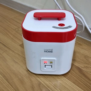 리빙홈 소형 전기밥솥 팝니다.(2인용)(거의새제품)