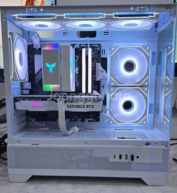 7500f, 5060ti 올화이트 튜닝pc팝니다--0