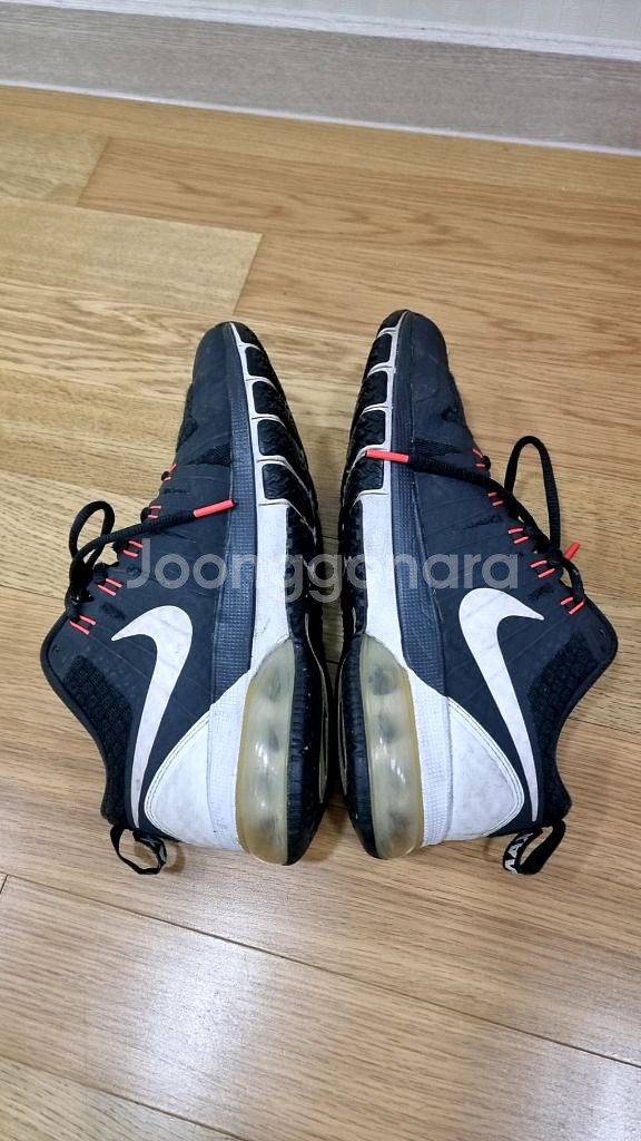 나이키 에어맥스 남성용 운동화250 팝니다.--4