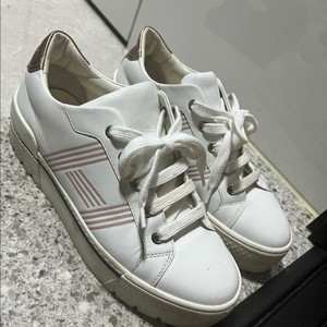 정품 에르메스스니커즈 230 36사이즈