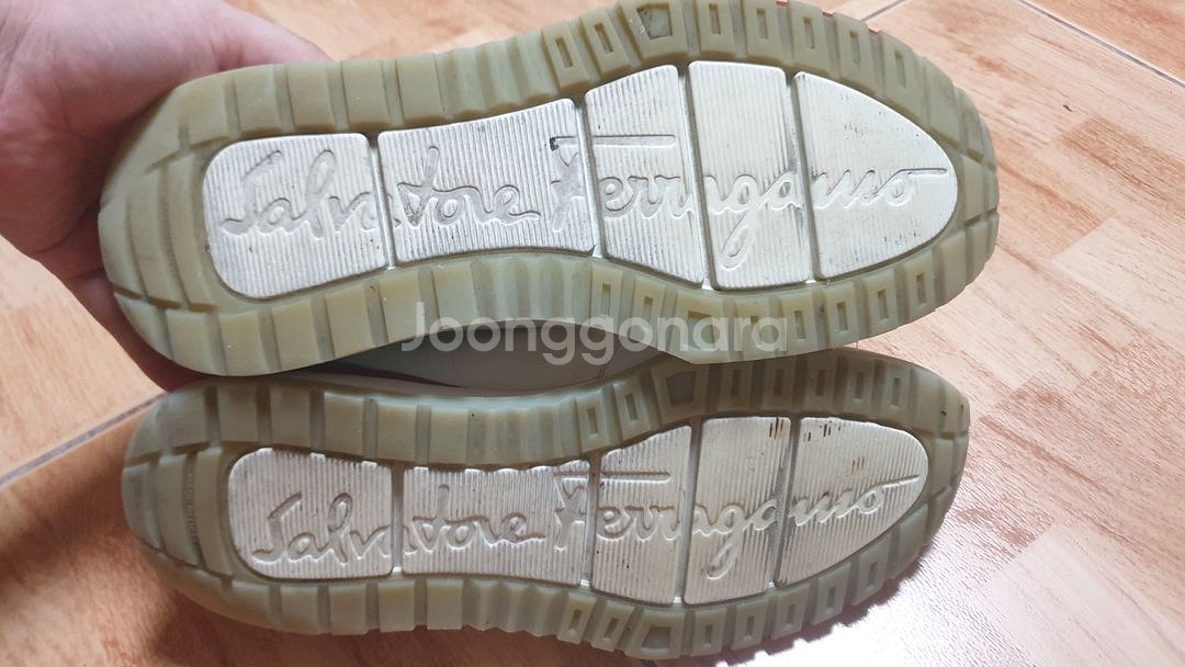 살바토레 페레가모 부루클린 42(265추천)--6