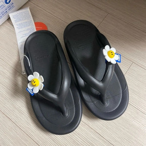 토앤토 x 위글위글 플립플랍 (새상품) 240mm