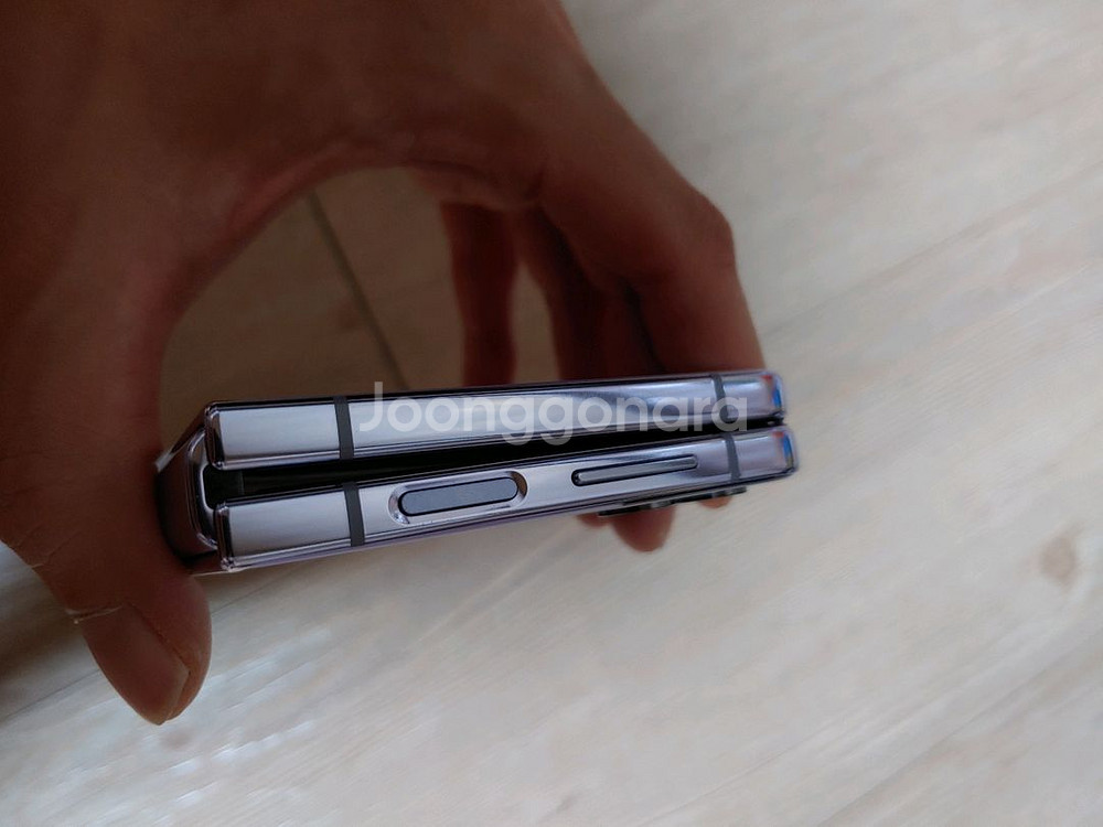 삼성 z플립4 256기가--1