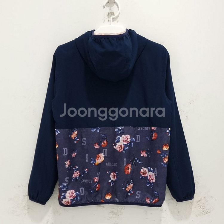 아디다스 여성 바람막이 후드집업 자켓 점퍼 트리이닝복--1