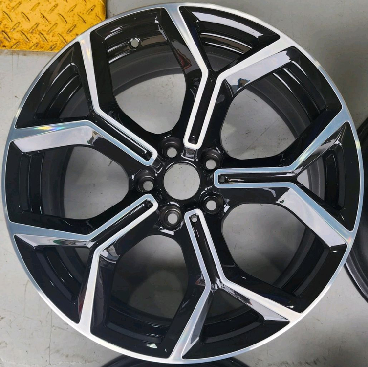 BMW 정품 x3 20i 19인치 휠,x4 19인치 휠 이미지