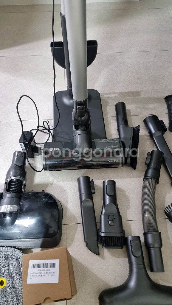 LG 코드제로 무선청소기 풀세트 판매 배터리새상품포함--3
